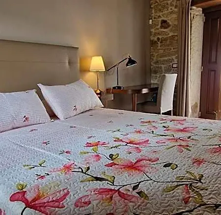 Hotel La Cuevona De Guitiriz,parga, En El Camino Norte Lugo 3*