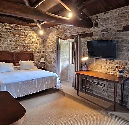 La Cuevona De Guitiriz,parga, En El Camino Norte Lugo Hotel 3*